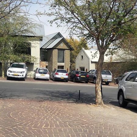 The Village Courtyard Suites & Executive Apartment Windhoek Exterior photo