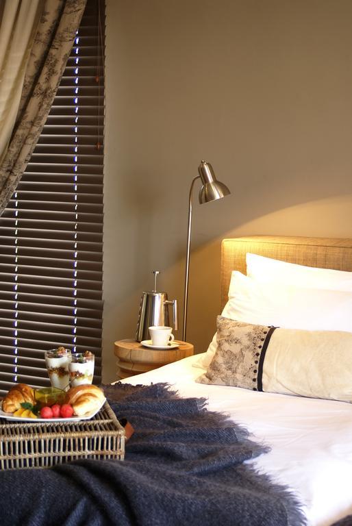 The Village Courtyard Suites & Executive Apartment Windhoek Exterior photo